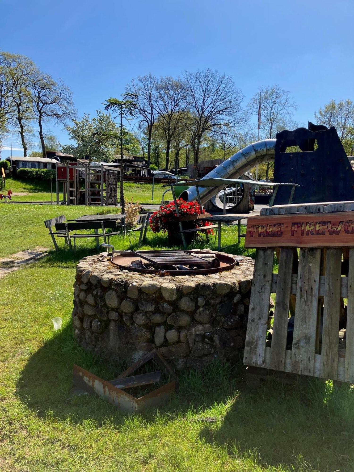 Randboldal Camping & Cabins Екстериор снимка